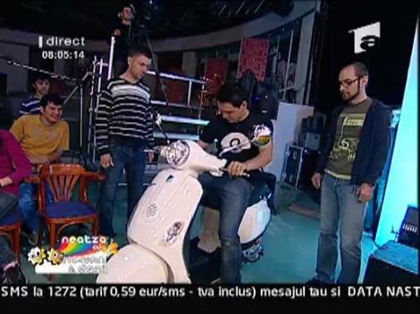 Razvan a primit un scooter