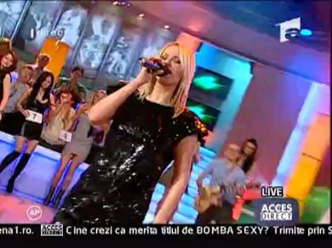 Julia Jianu a cantat la Acces Direct