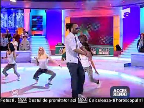 Matteo a cantat la Acces Direct, alaturi de dansatoare sexy