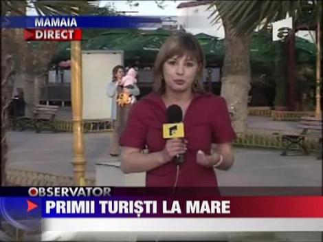 Primii turisti la mare