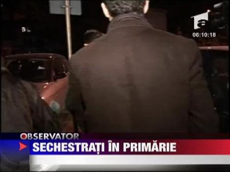 Procuror sechestrat in primarie