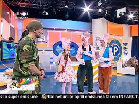 Cei trei purcelusi, la Neatza