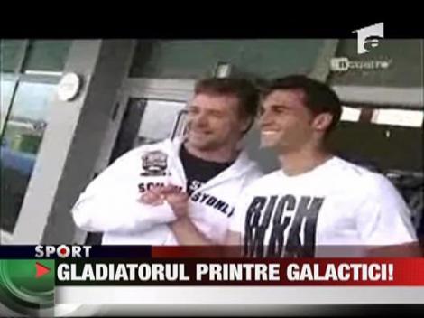 Russel Crowe i-a vizitat pe "Galactici"