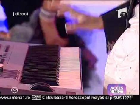 Kristine a cantat "Se thelo" la Acces Direct