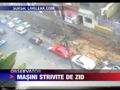 Masini strivite de zid