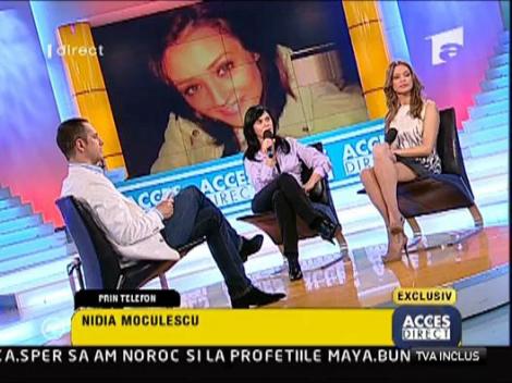 Nidia Moculescu este cantareata intr-un local