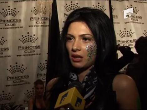 Afla de ce le plac femeilor pantofii cu toc :)