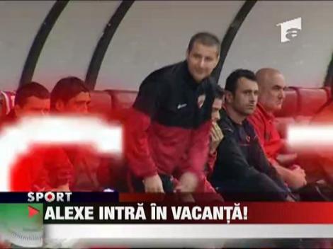 Alexe intra in vacanta!