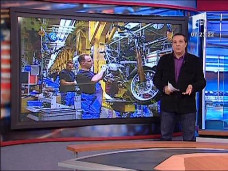 BMW Motorrad recheama 122.000 de motociclete