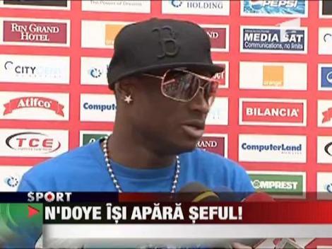N'Doye ii sare in aparare lui Borcea