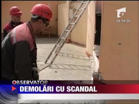 Demolari cu scandal pe litoral
