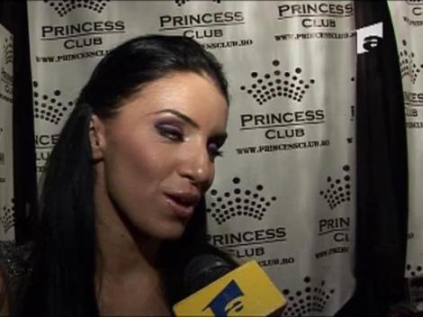 Cum ar trai divele fara bani