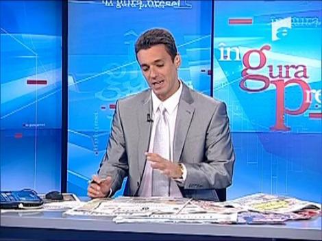 Mircea Badea isi ia  autobuz