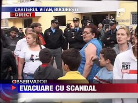 35 de familii evacuate dintr-un bloc din Bucuresti
