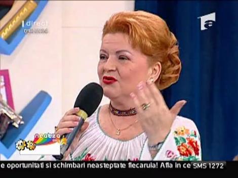 Maria Carneci, mandra de rochie, machiaj si coafura