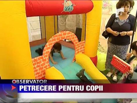 Petrecere pentru copii organizata de Monica Columbeanu