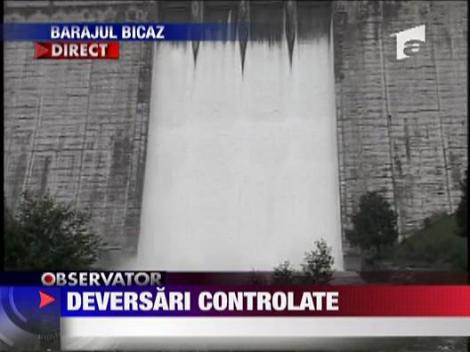 Deversari controlate la barajul Bicaz