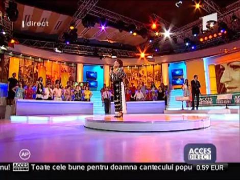 Maria Ciobanu a cantat "Floare alba, floricica"