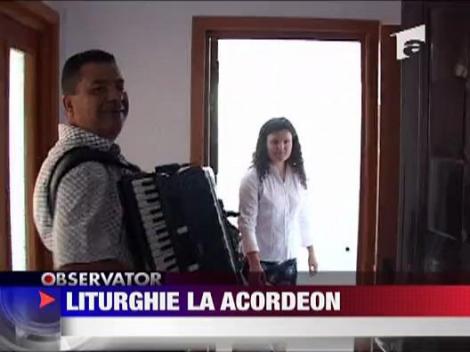 Liturghie la acordeon! Inaugurare cu preot si lautari