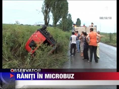 Raniti in microbuz