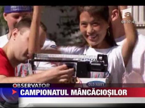 Campionatul mancaciosilor de hotdog