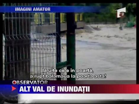 Alt val de inundatii! Raul Sarata a iesit din Matca