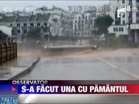 Pod prabusit in China din cauza inundatiilor