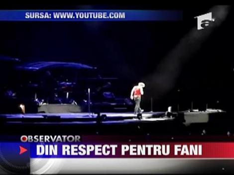 Bon Jovi s-a accidentat pe scena, dar a continuat concertul