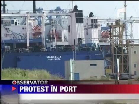 Protest spontan in port
