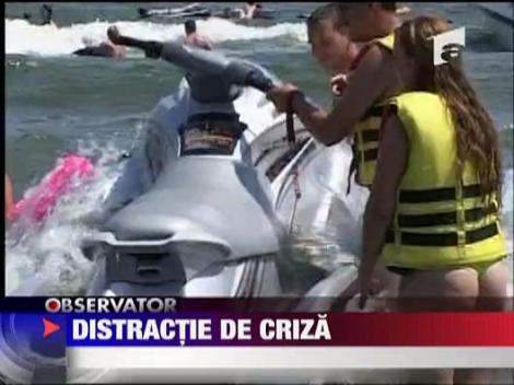 Distractie de criza pe litoral