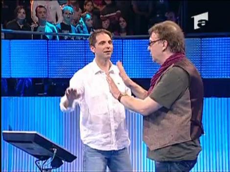 Blondele il ataca pe Gabriel Cotabita