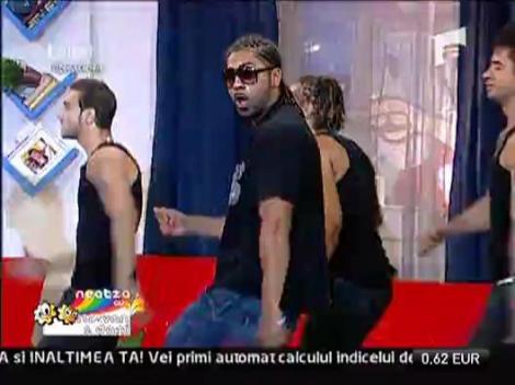 Connect-r a interpretat single-ul Still