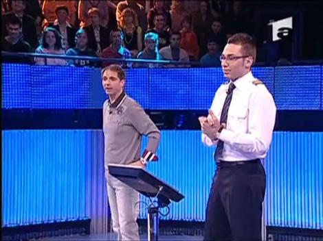 Cristi Mocanu pilotat de fete