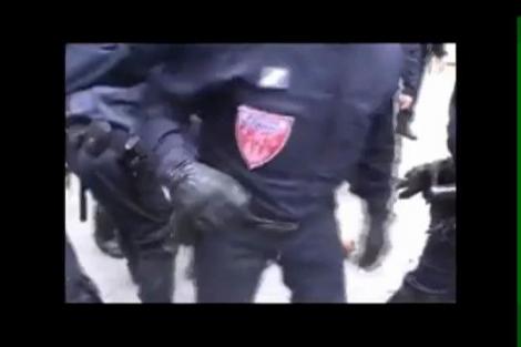 Imigranti africani tarati de politia franceza