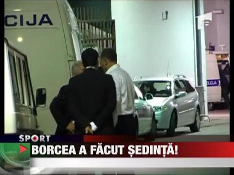 Borcea a facut sedinta de dupa meci in parcare