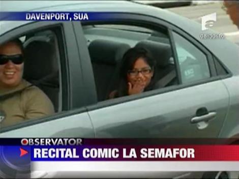 Recital comic la semafor