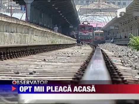 Opt mii de CFR-isti pleaca acasa