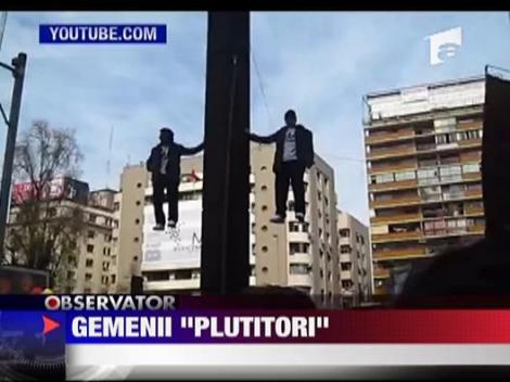 Gemenii "plutitori"