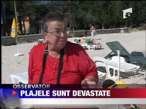 Plajele sunt devastate din cauza unei furtuni