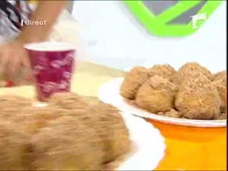 Vladutz gateste: "Galuste cu prune"