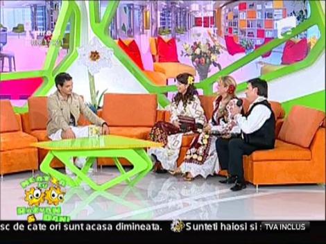 Ramona, Petrica si Georgiana Vita la Neatza