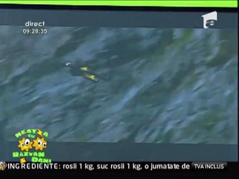 Extreme Base Jumping in Wingsuits