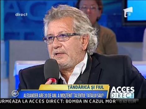 Tandarica bate la tobe impreuna cu Alexander