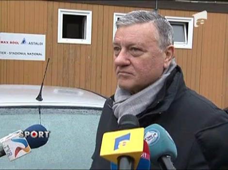 Romanii: "Bine i-a facut Mutu ospatarului"