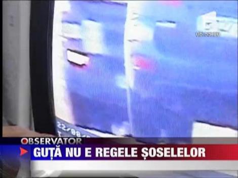 Guta regele soselelor cu un Logan