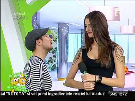 Dani socat de inaltimea invitatei lui