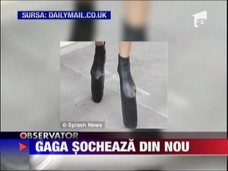 Lady Gaga socheaza din nou