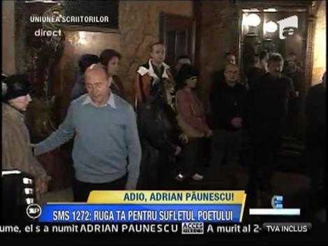 Traian Basescu a sosit la Uniunea Scriitorilor