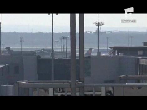 Un avion a aterizat de urgenta pentru ca un calator a mers prea des la toaleta