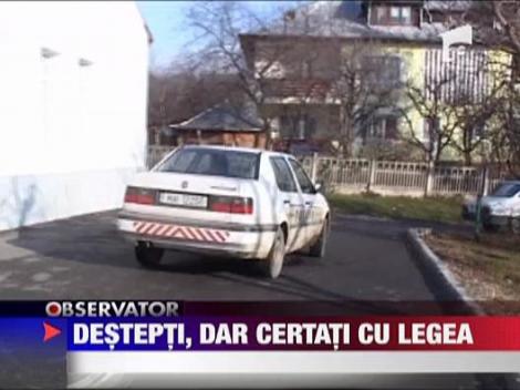 Destepti, dar certati cu legea
